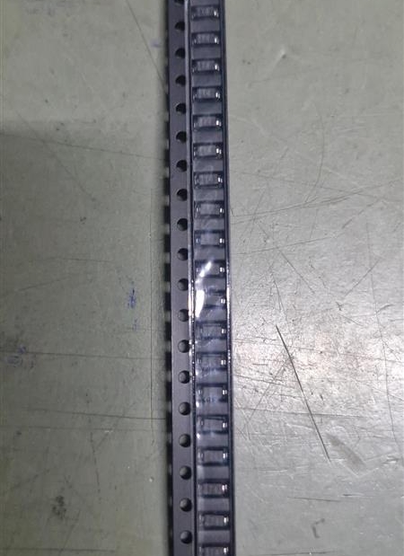 DIODE SWITCHING SINGLE 200mA 75V SOT123 SMD (*)