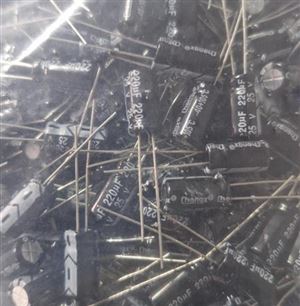 CAP EL 220uF 25V 105C 6x11 2.5mm %20 THT - BYTE 28793  - NO NAME